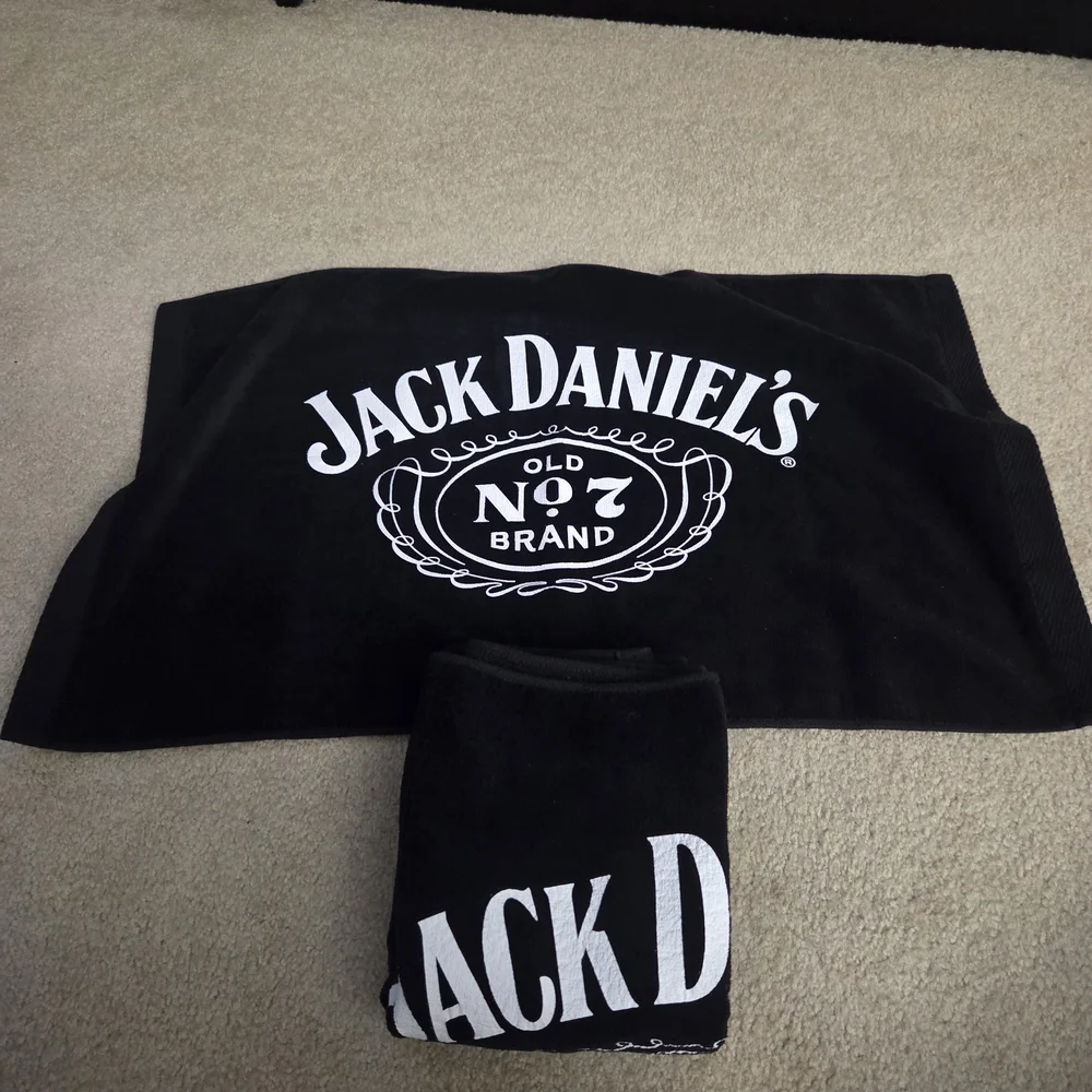 Jack Daniel's Black and White Towel Set